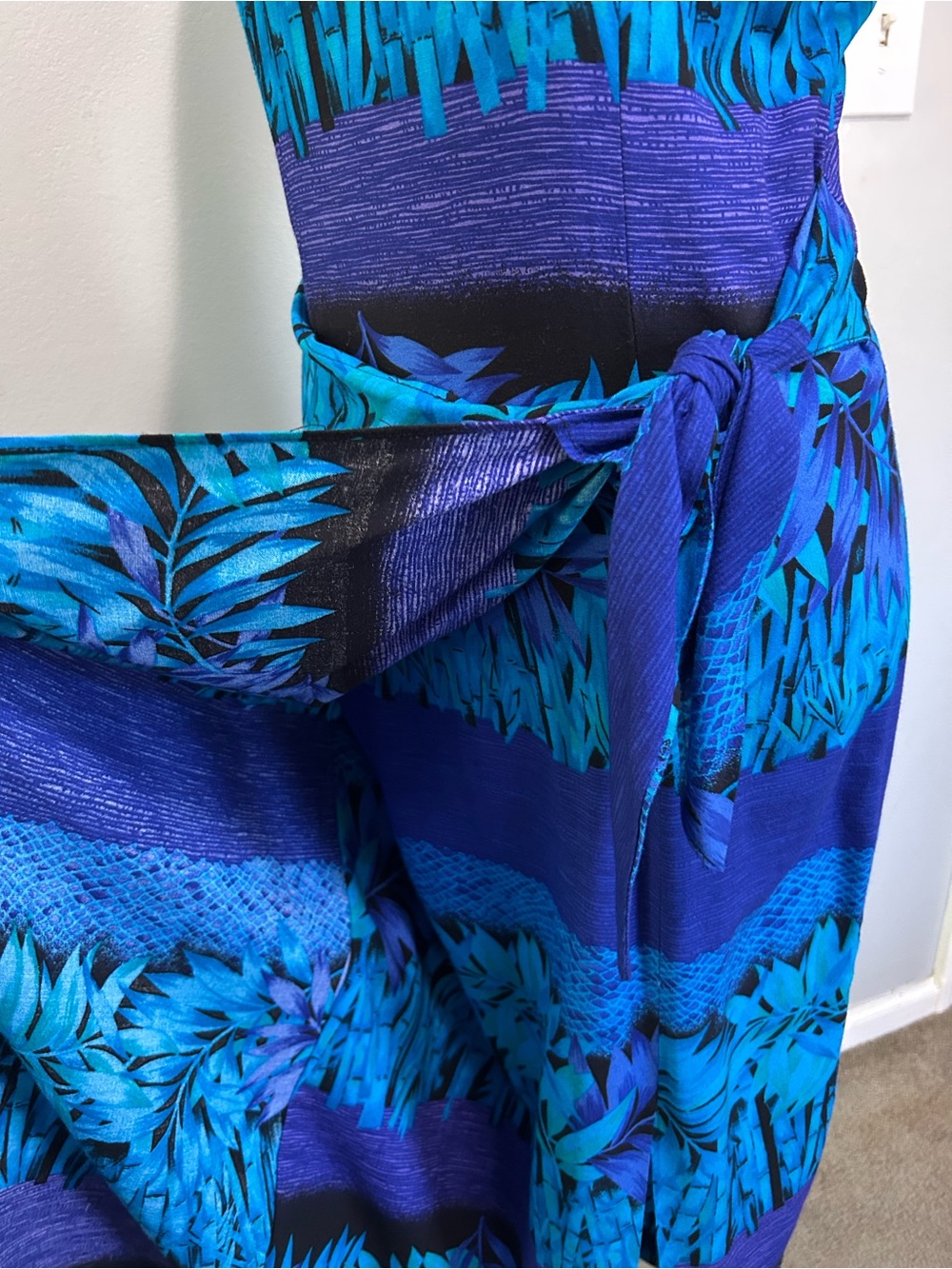 Vintage Island vibes Tropical Blue Teal purple Leaf Print wrap Dress - Picture 4 of 8